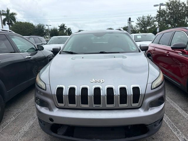 Used 2015 Jeep Cherokee Latitude with VIN 1C4PJLCB1FW589544 for sale in Doral, FL