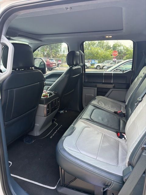 2022 Ford F-350 Super Duty Limited - Photo 11