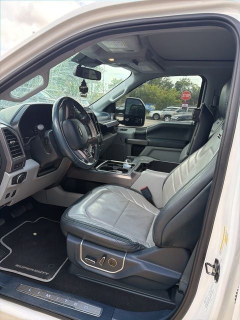 2022 Ford F-350 Super Duty Limited - Photo 6