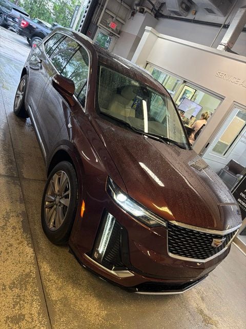 2023 Cadillac XT6 Premium Luxury