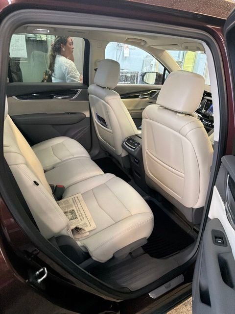 2023 Cadillac XT6 Premium Luxury