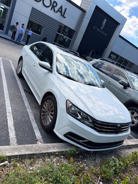 2017 Volkswagen Passat 1.8T SE
