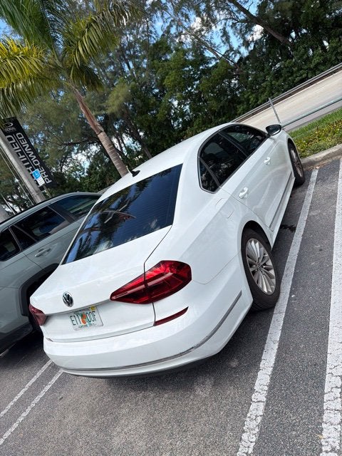 2017 Volkswagen Passat 1.8T SE