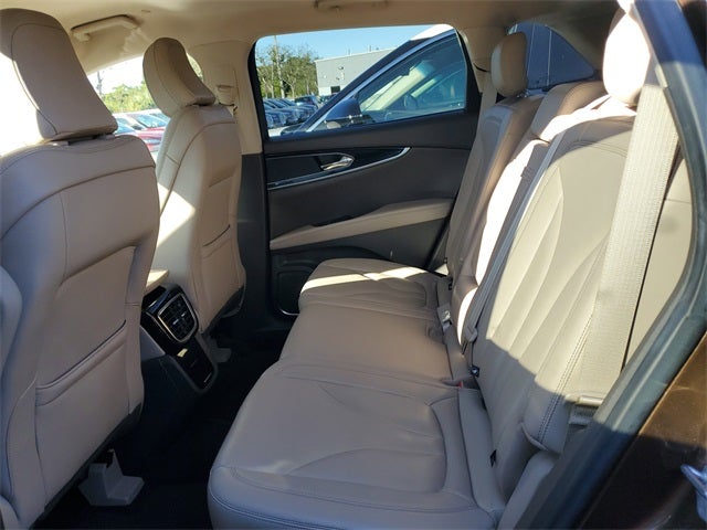 2022 Lincoln Nautilus Standard