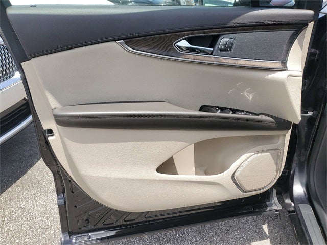 2019 Lincoln Nautilus Select