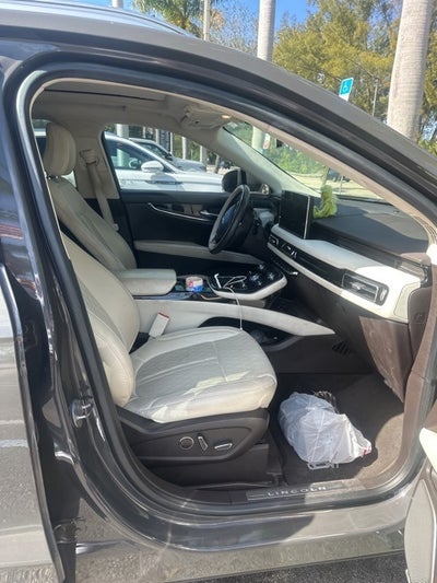 2022 Lincoln Nautilus Black Label