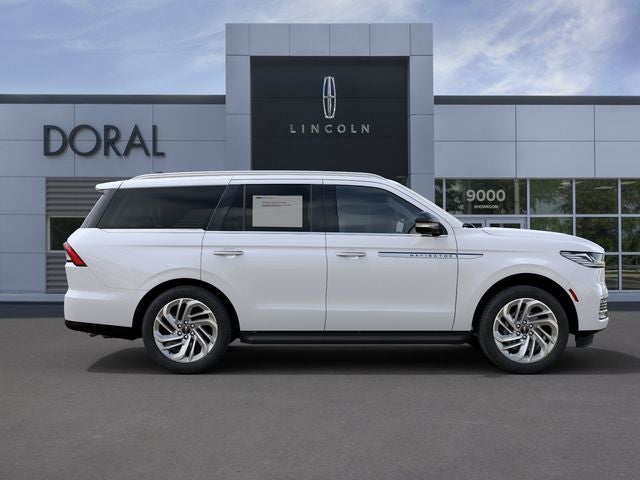 2027 Lincoln Navigator Premiere