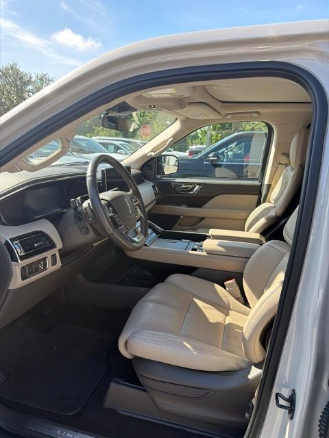 2023 Lincoln Navigator L Reserve