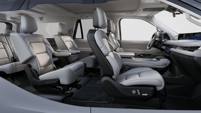 2025 Lincoln Navigator L Reserve Service Loaner