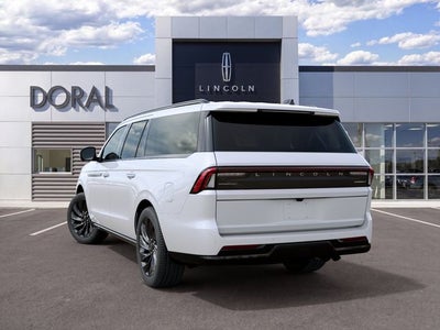 2027 Lincoln Navigator L Reserve