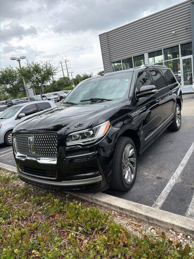 2022 Lincoln Navigator L Standard