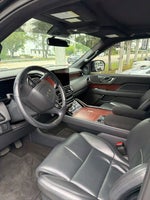 2022 Lincoln Navigator L Standard