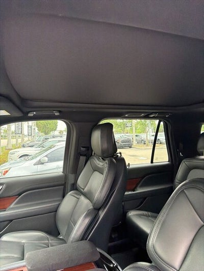 2022 Lincoln Navigator L Standard