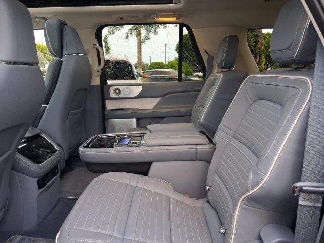 2023 Lincoln Navigator L Black Label