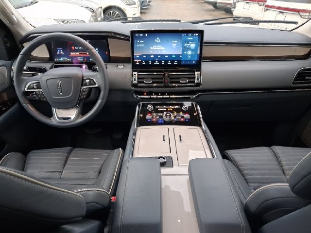 2023 Lincoln Navigator L Black Label