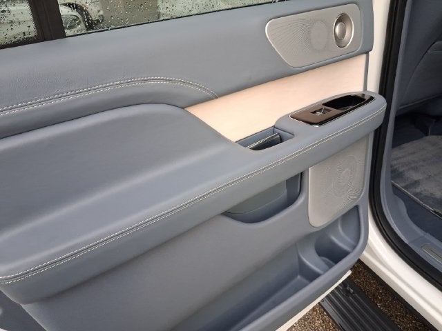 2023 Lincoln Navigator L Black Label