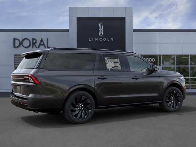 2027 Lincoln Navigator L Reserve