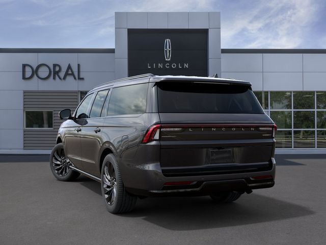 2027 Lincoln Navigator L Reserve