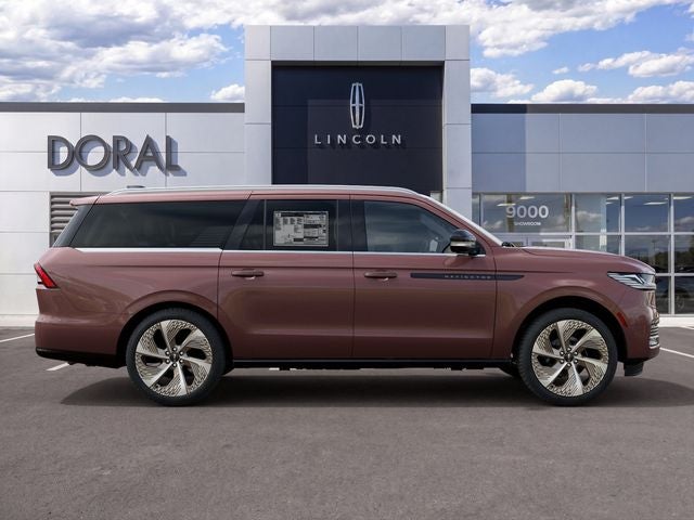 2027 Lincoln Navigator L Black Label