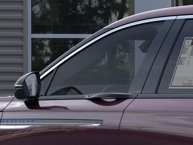 2025 Lincoln Nautilus Premiere Service Loaner