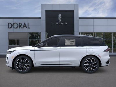 2025 Lincoln Nautilus Reserve Service Loaner