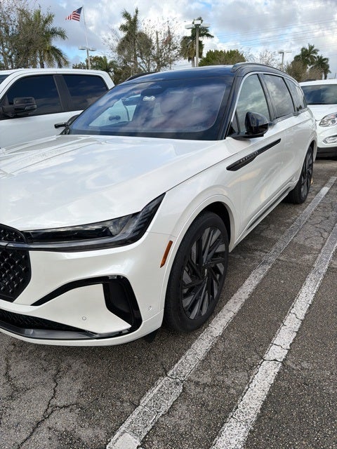 2024 Lincoln Nautilus Black Label