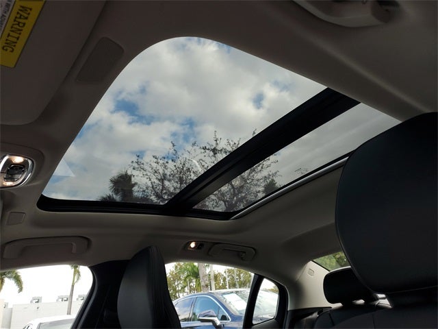 2021 Volvo S60 T5 Momentum