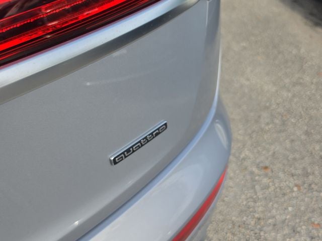 2022 Audi Q5 45 S line Premium quattro