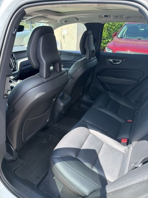 2018 Volvo XC60 T6 Momentum