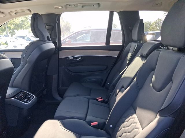 2026 Volvo XC90 B5 Plus