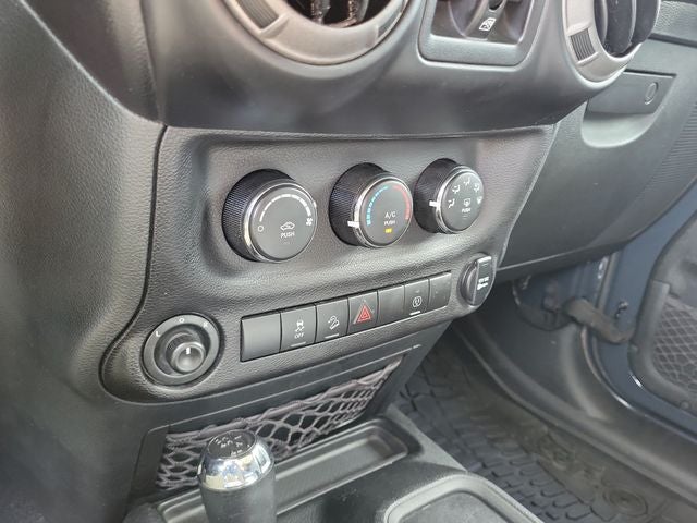 2017 Jeep Wrangler Unlimited Sport