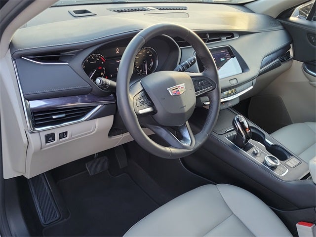 2023 Cadillac XT4 Luxury