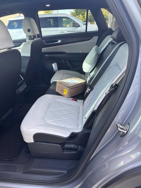 2025 Volkswagen Atlas Cross Sport 2.0T SEL Premium R-Line