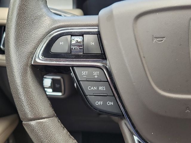 2022 Lincoln Nautilus Standard