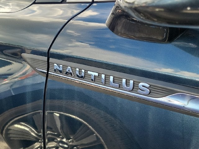2022 Lincoln Nautilus Standard