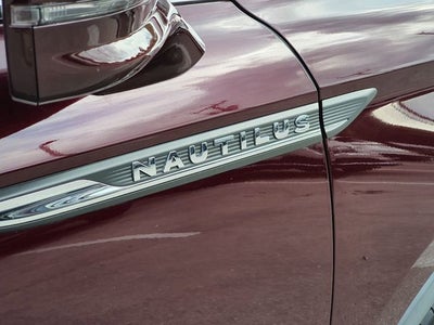 2019 Lincoln Nautilus Select