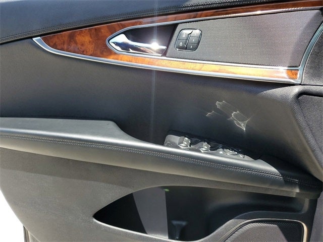 2019 Lincoln Nautilus Select