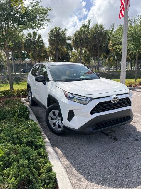 2024 Toyota RAV4 LE