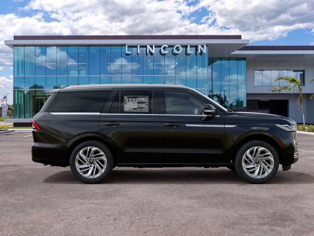 2027 Lincoln Navigator Reserve