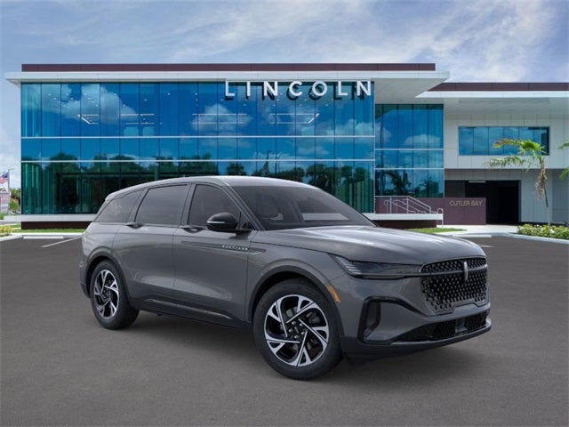 2025 Lincoln Nautilus Premiere Service Loaner