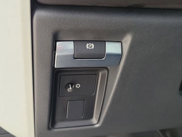 2024 Land Rover Defender 130 S