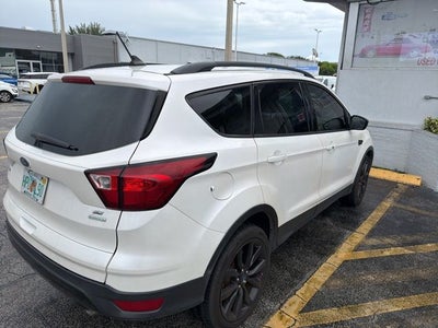 2019 Ford Escape SE