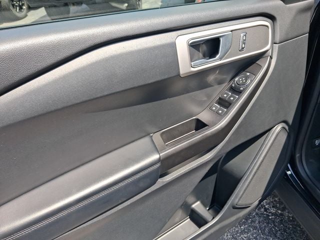 2020 Ford Explorer Base