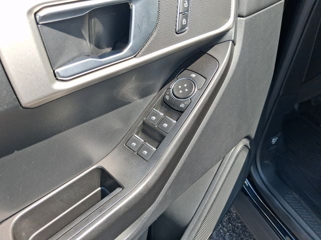 2020 Ford Explorer Base