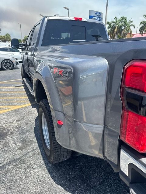 2025 Ford F-350SD Lariat DRW