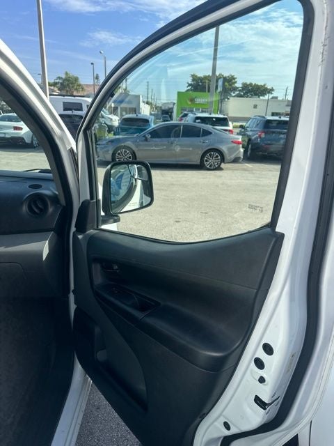 2015 Nissan NV200 S