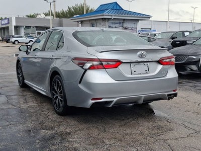 2022 Toyota Camry SE