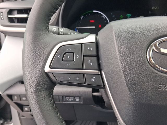 2025 Toyota Sienna XLE 8 Passenger