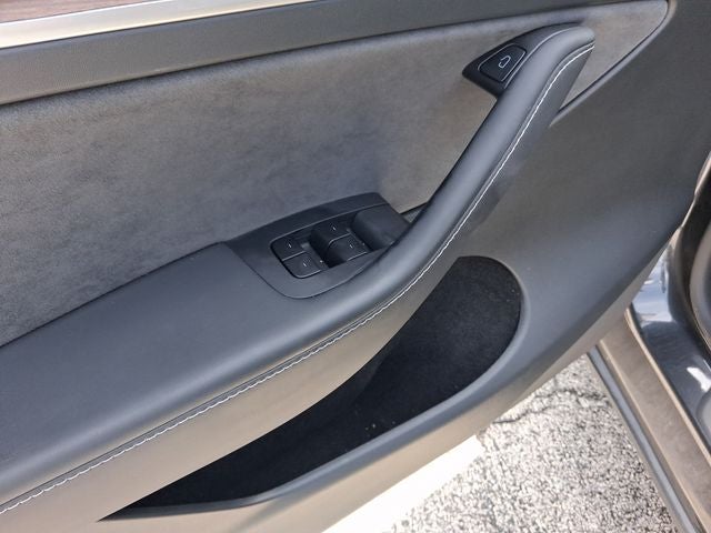 2025 Tesla Model Y Long Range