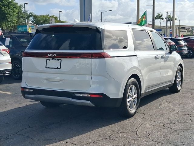 2023 Kia Carnival LX